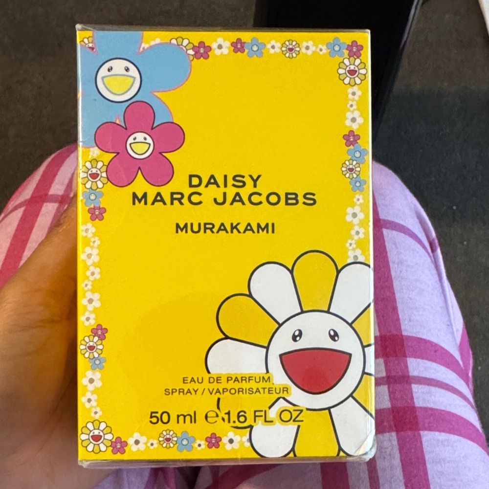 Marc Jacob’s Daisy Murakami Yellow 1.6Fl Oz